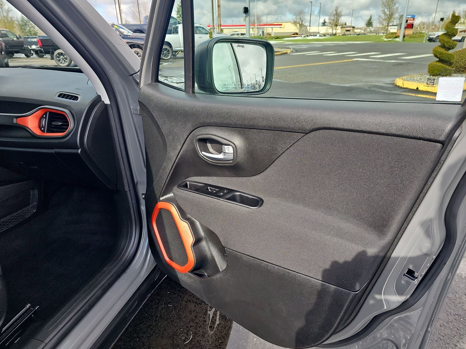 Certified 2020 Jeep Renegade Sport image 30