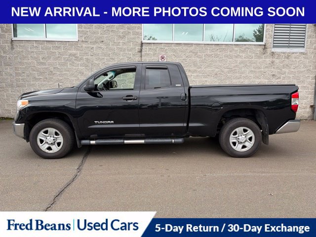 Used 2017 Toyota Tundra SR5 AWD/4WD image 4