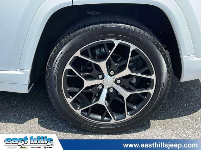 Certified 2023 Jeep Grand Cherokee Summit AWD/4WD image 10