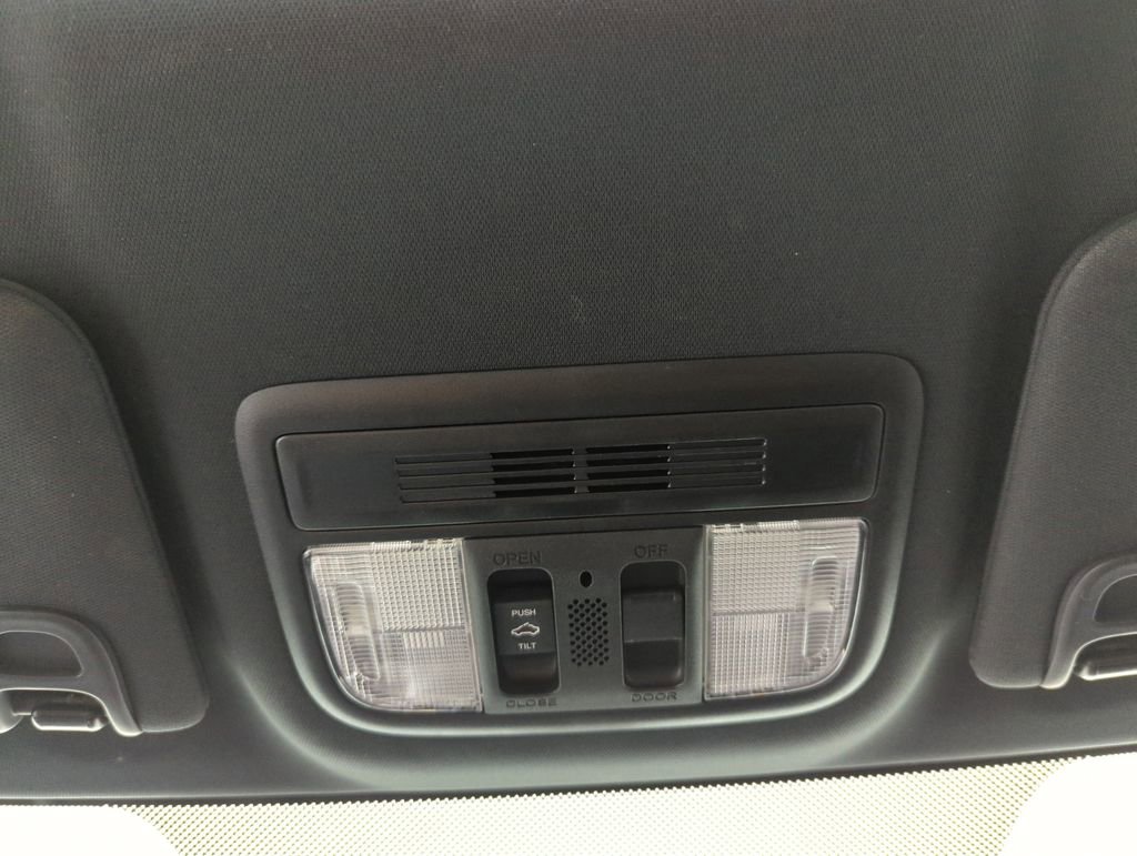 Certified 2018 Honda Civic EX-T image 30