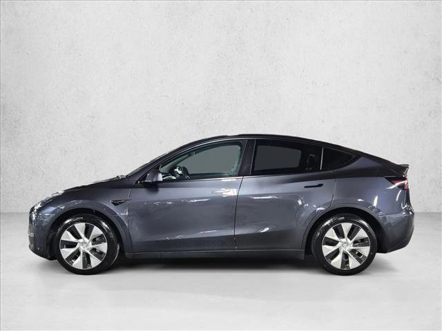 Used 2021 Tesla Model Y Long Range image 9
