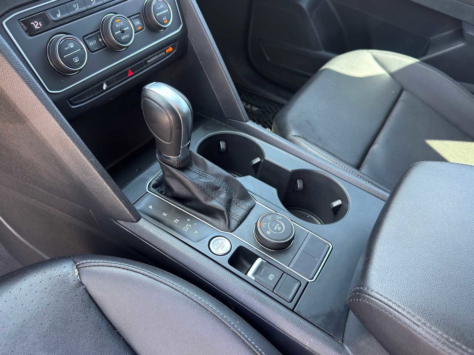 Used 2018 Volkswagen Atlas SE image 16