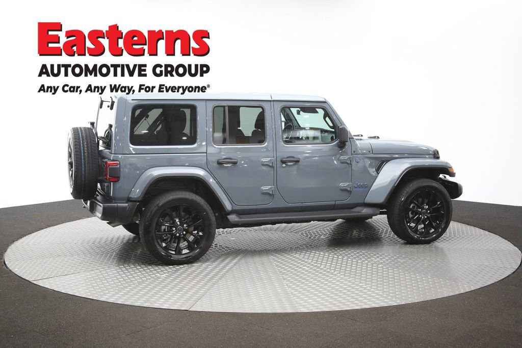 Used 2025 Jeep Wrangler Unlimited Sahara image 43