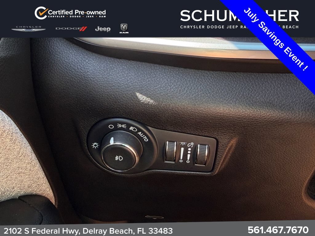 Certified 2022 Jeep Compass Latitude w/ Sun and Sound Group FWD image 26