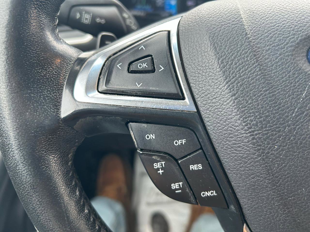 Used 2019 Ford Edge SEL w/ Equipment Group 201A image 18