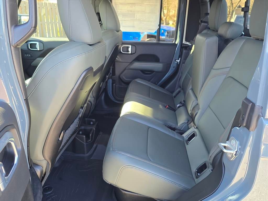 New 2026 Jeep Gladiator Mojave AWD/4WD image 5