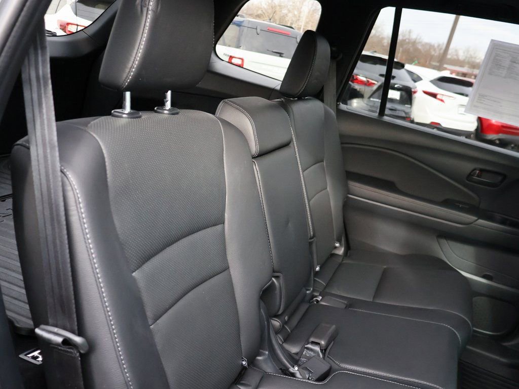 Certified 2023 Honda Passport EX-L image 12