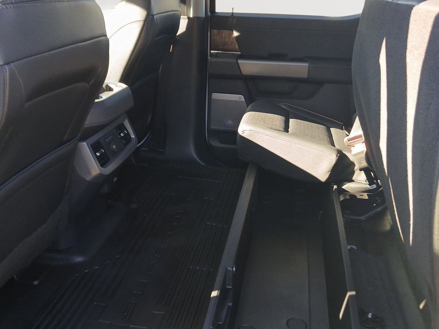 New 2026 Ford F350 Lariat image 25