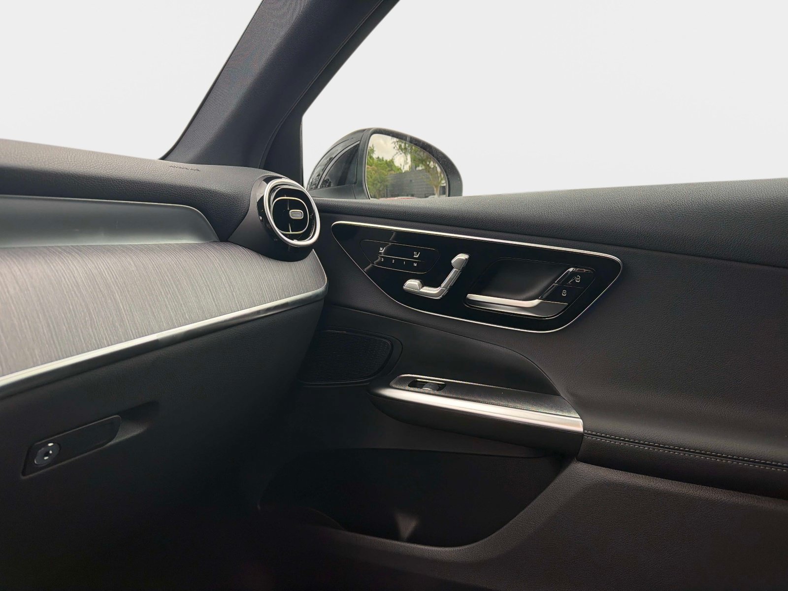 New 2026 Mercedes-Benz GLC 300 image 20