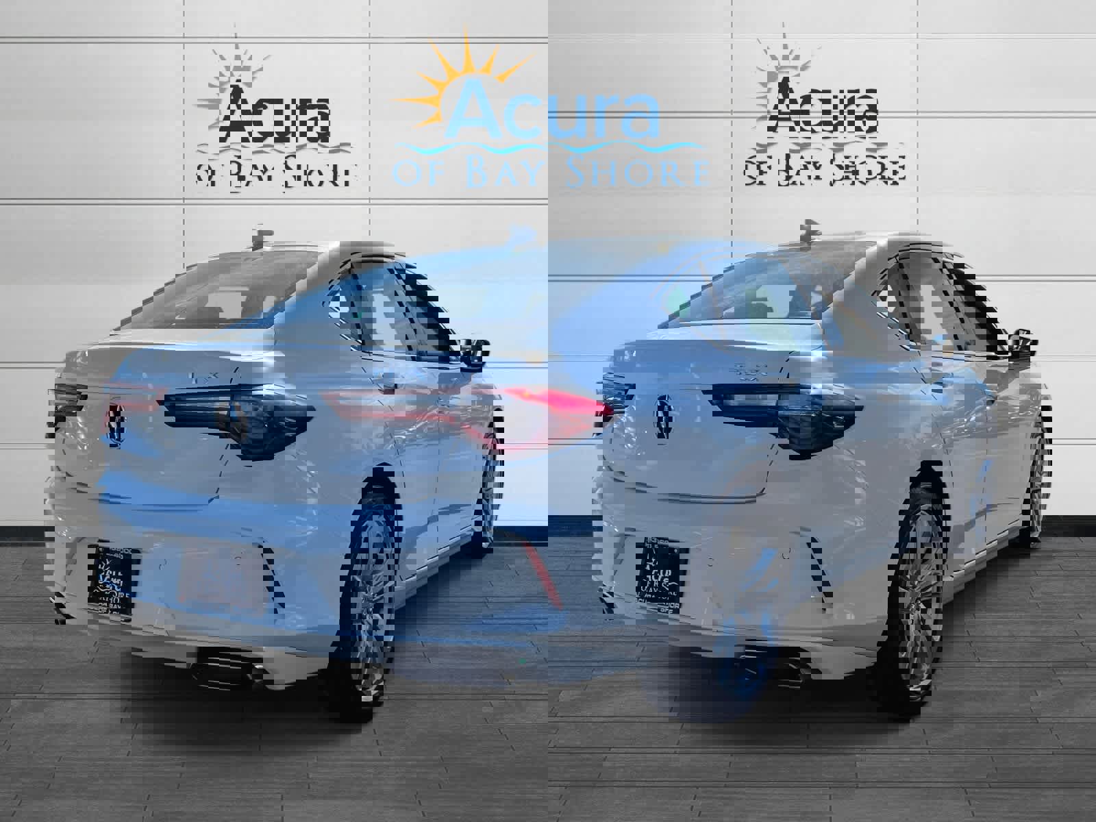 Certified 2022 Acura TLX w/ Technology Package image 5