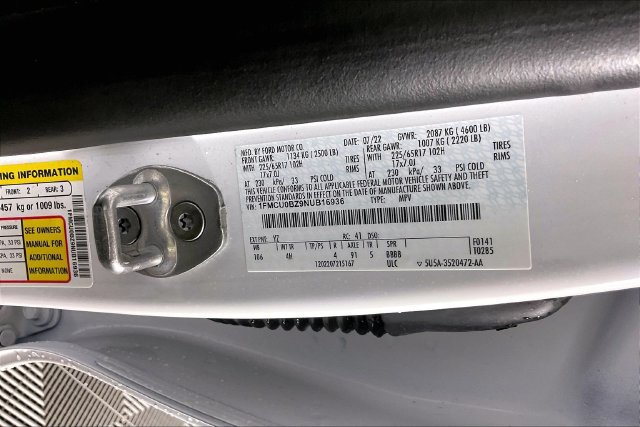 Used 2022 Ford Escape SE FWD image 15