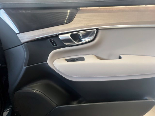 New 2026 Volvo XC90 T8 Plus w/ Protection Package AWD/4WD image 31