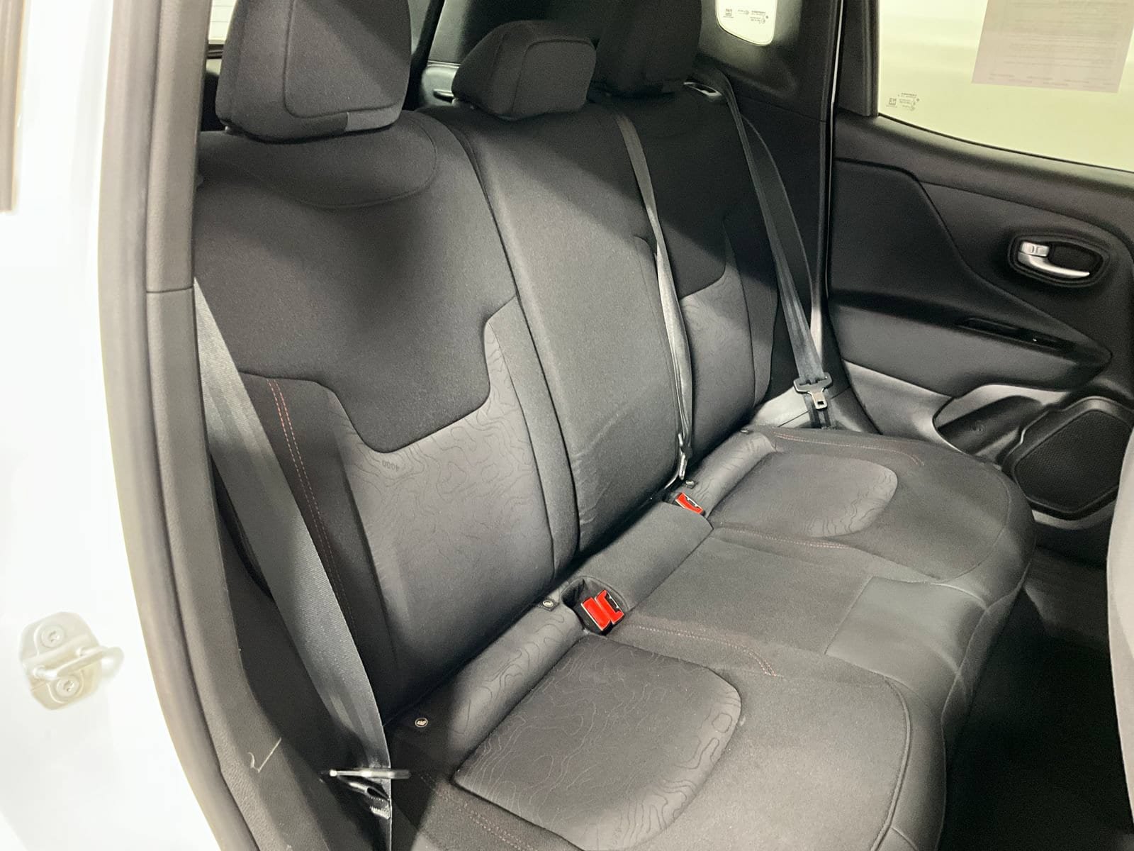 Used 2023 Jeep Renegade Trailhawk AWD/4WD image 25