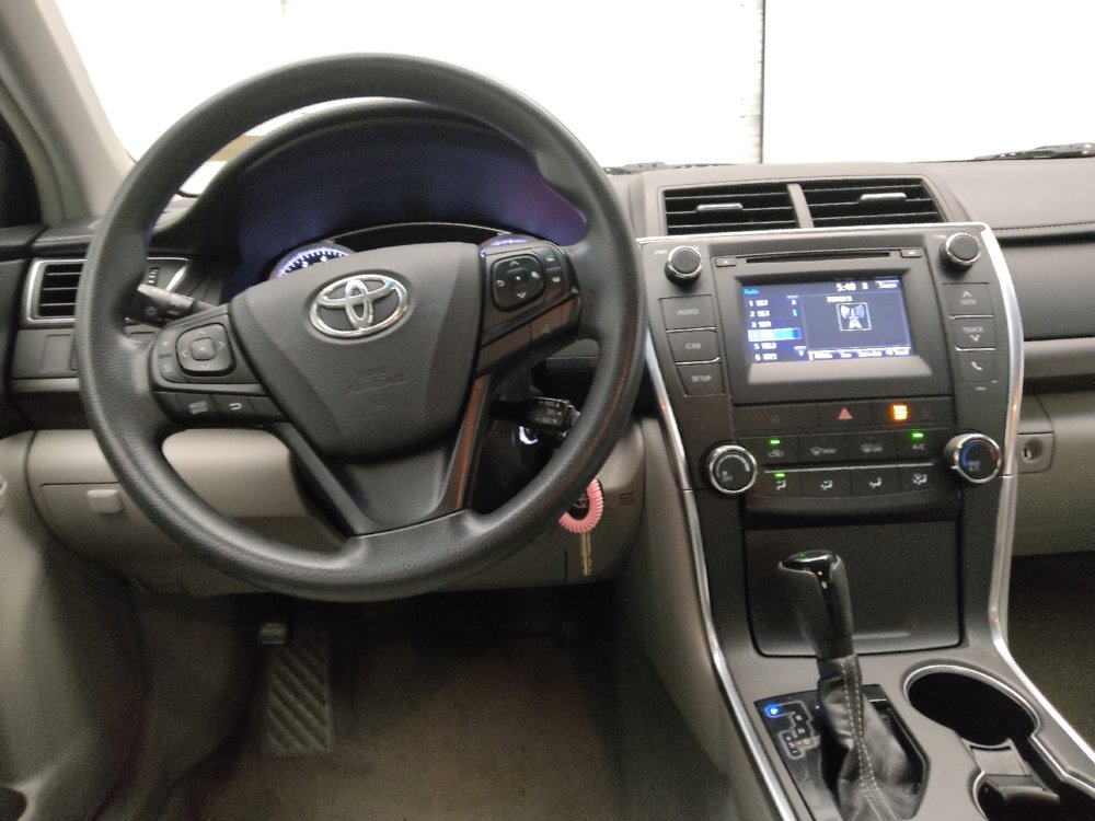 Used 2017 Toyota Camry LE FWD image 22
