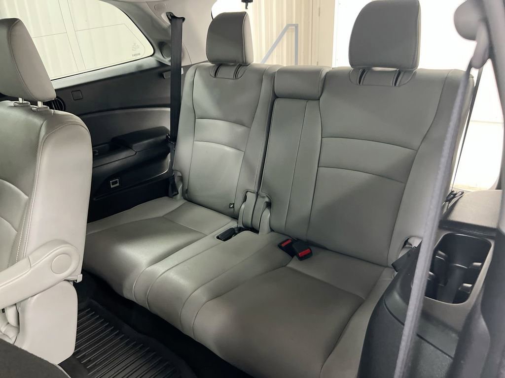Used 2016 Honda Pilot Elite image 25