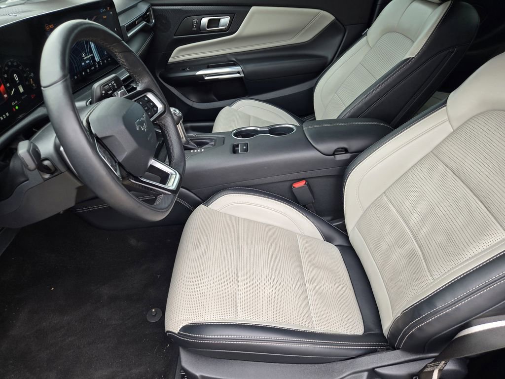Used 2024 Ford Mustang GT Premium image 11