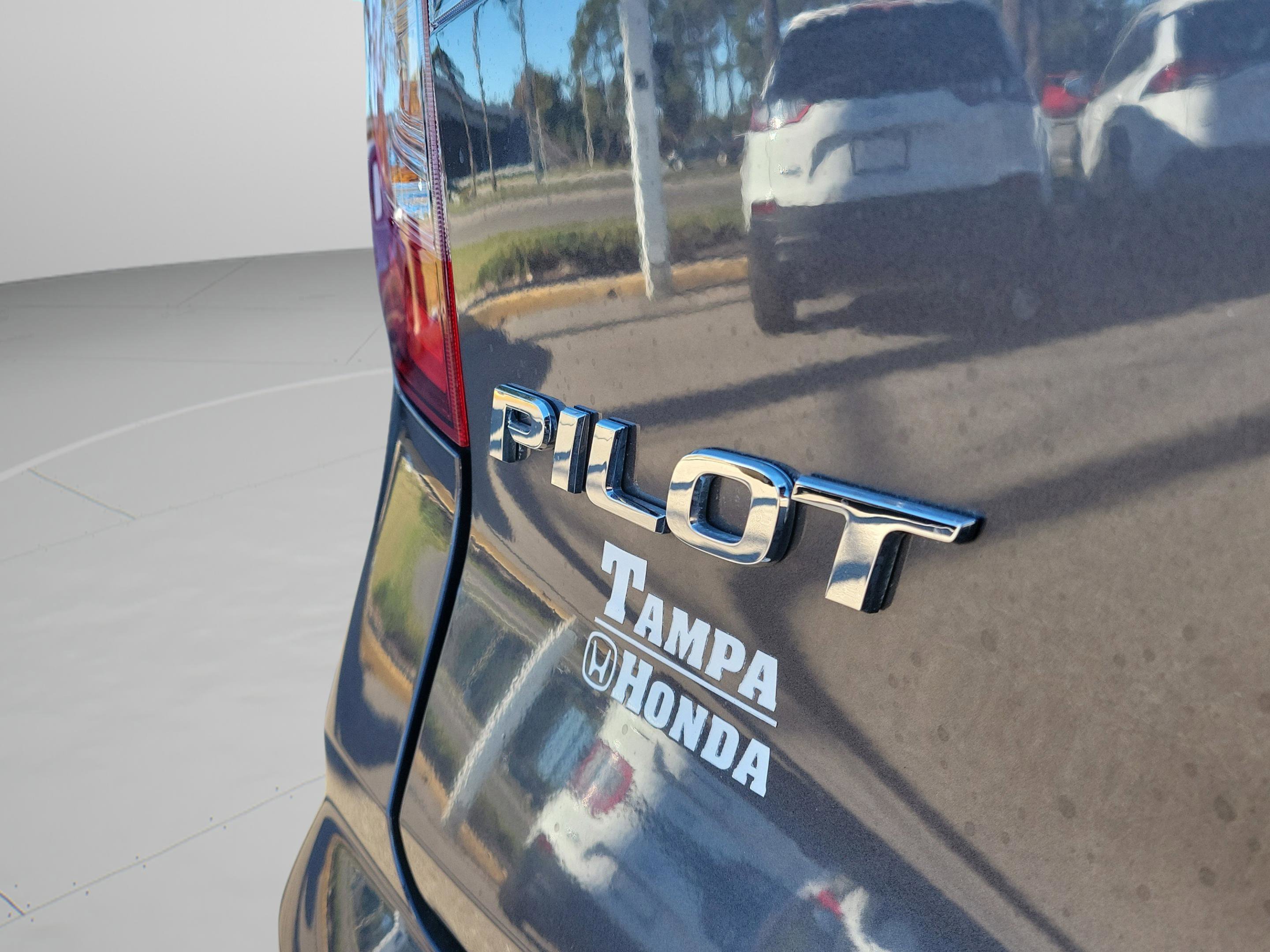 Used 2021 Honda Pilot Elite image 8