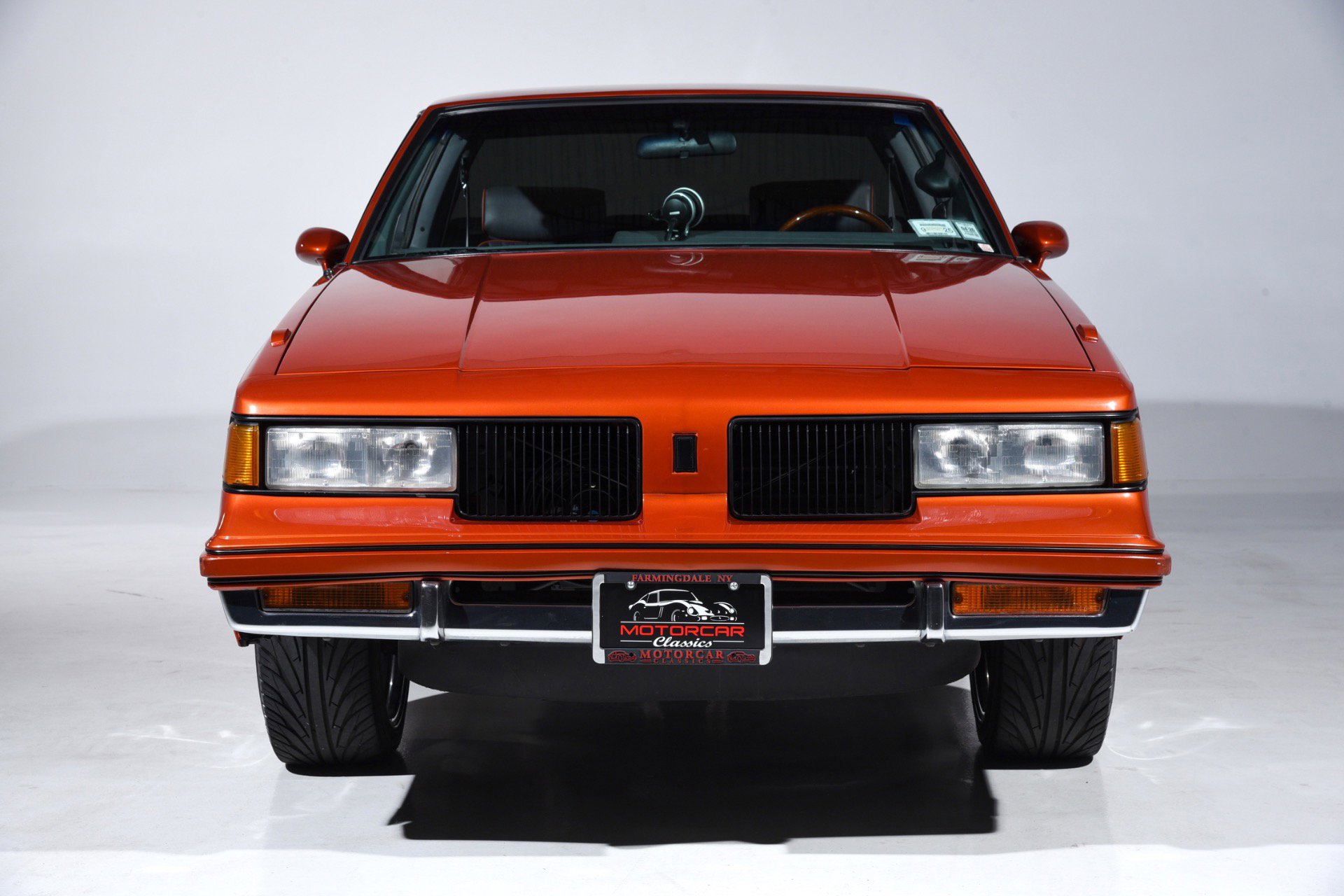 Used 1988 Oldsmobile Cutlass Supreme Classic Brougham image 2