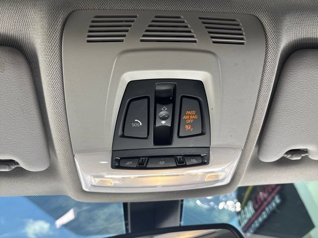 Used 2018 BMW 320i Sedan RWD image 39