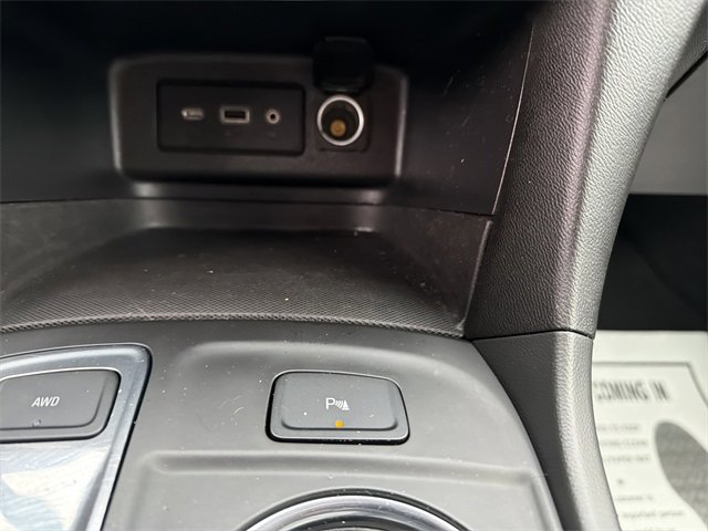 Used 2023 Chevrolet Equinox LT w/ Driver Convenience Package image 22