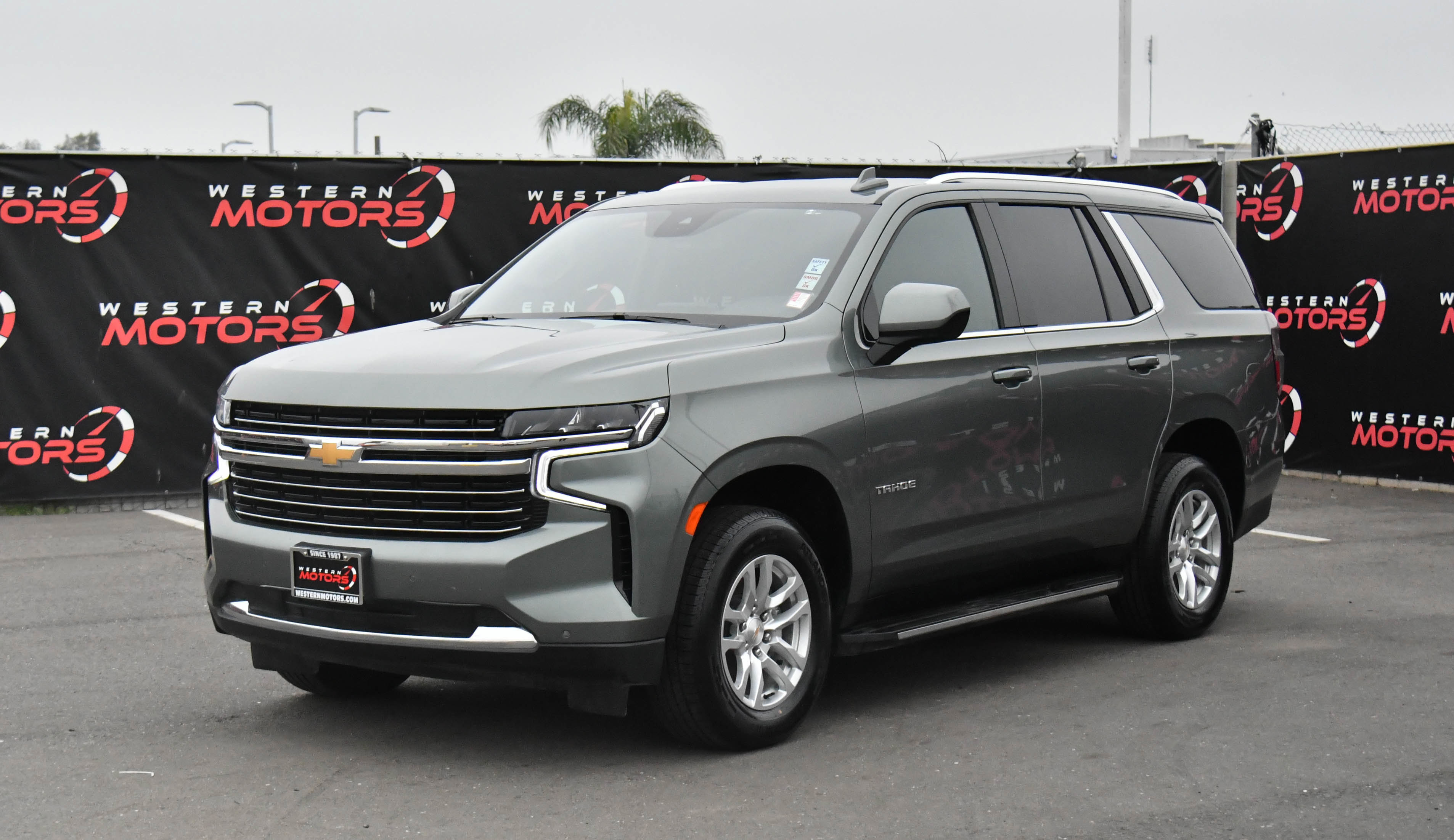 Used 2024 Chevrolet Tahoe LT AWD/4WD image 3