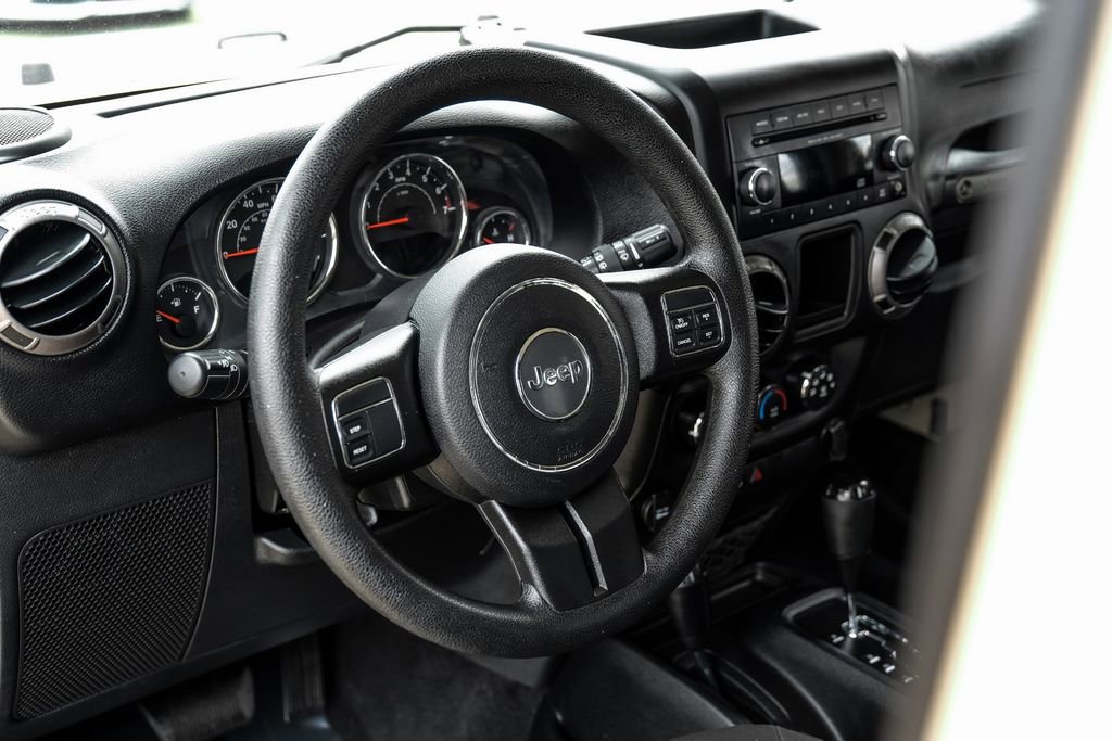 Used 2016 Jeep Wrangler Unlimited Sport AWD/4WD image 12