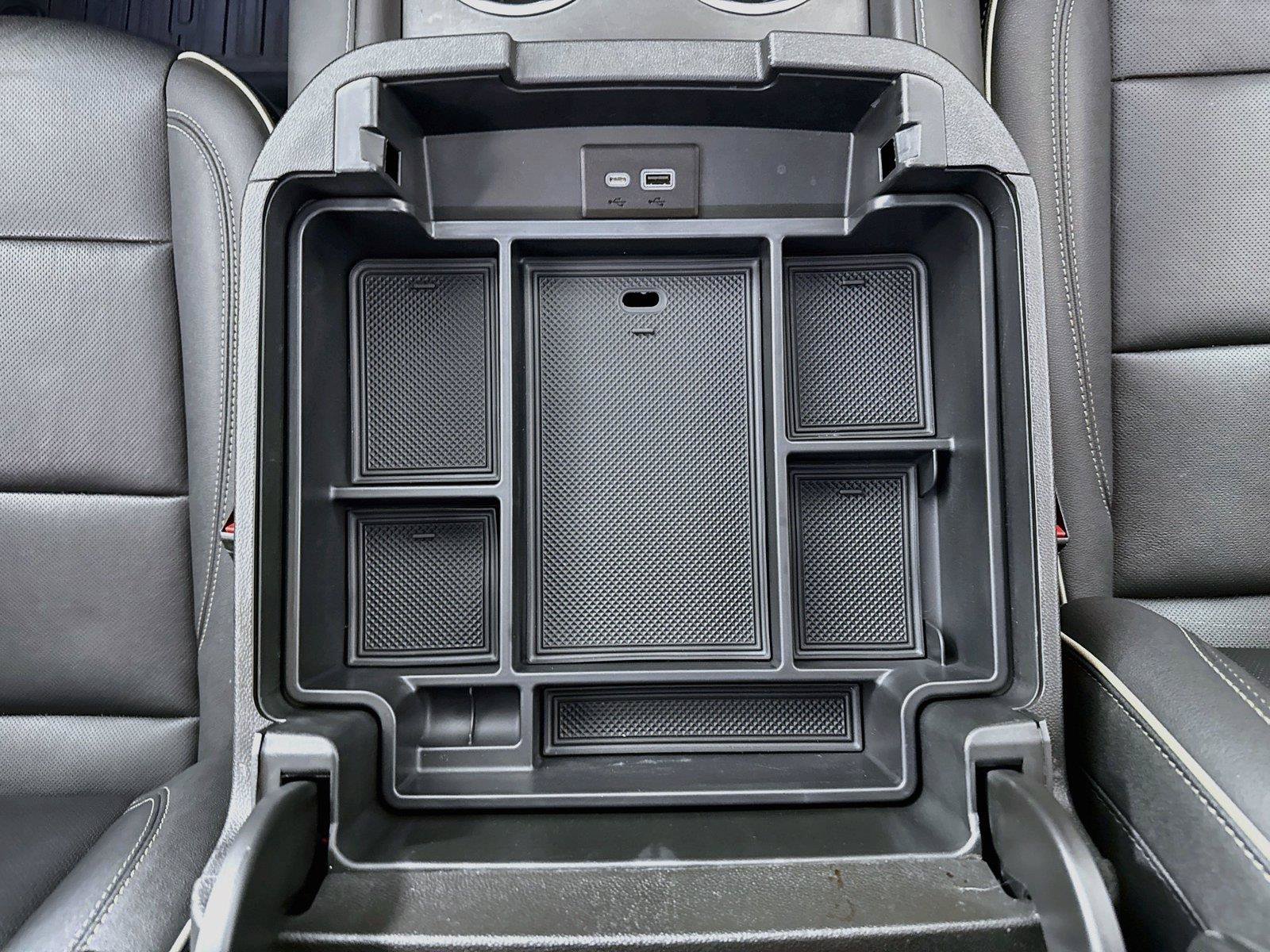 Used 2023 GMC Yukon SLT RWD image 34