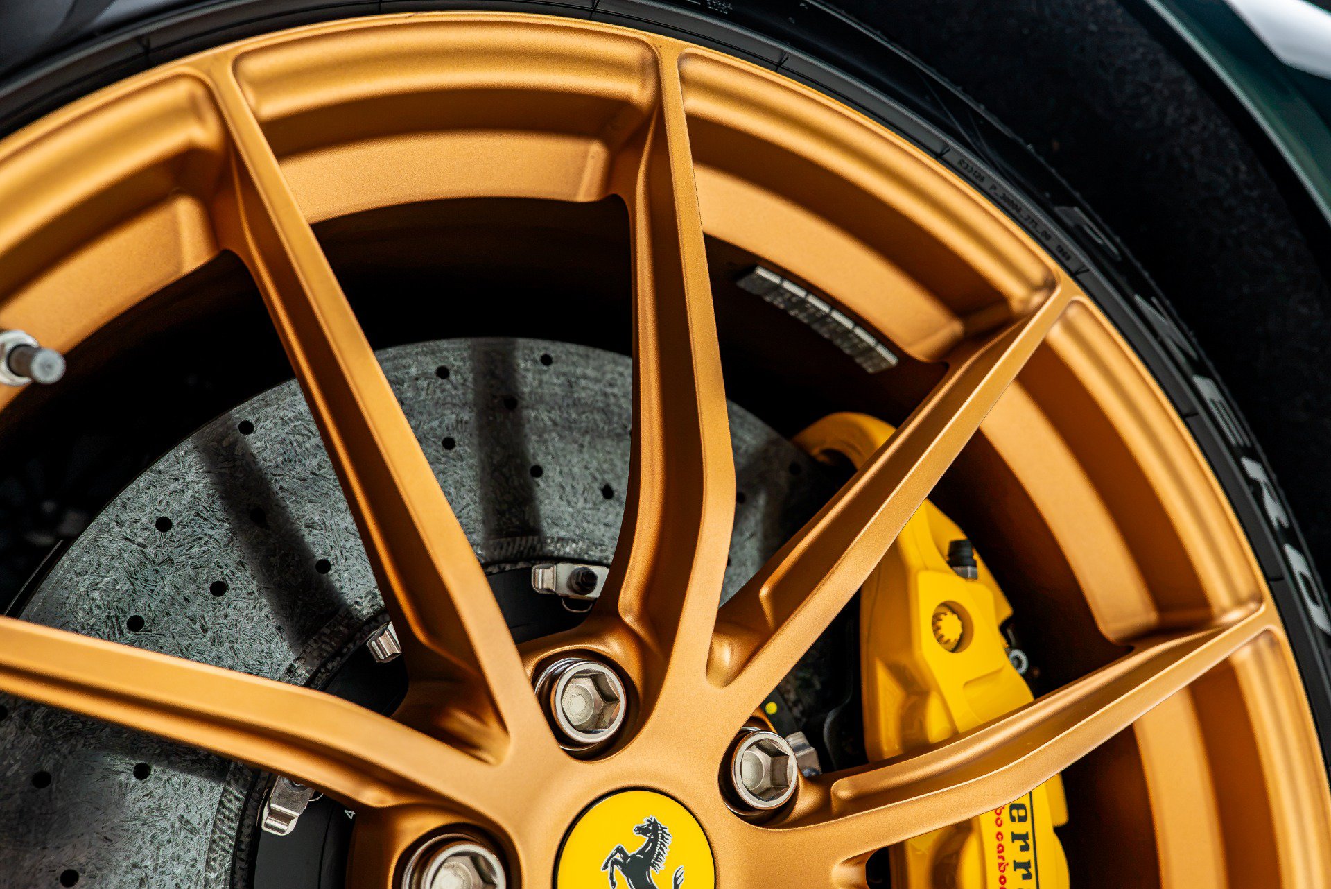 Used 2023 Ferrari 812 GTS RWD image 38