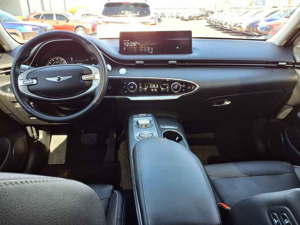 Used 2023 Genesis GV70 2.5T Advanced w/ Advanced Package image 2
