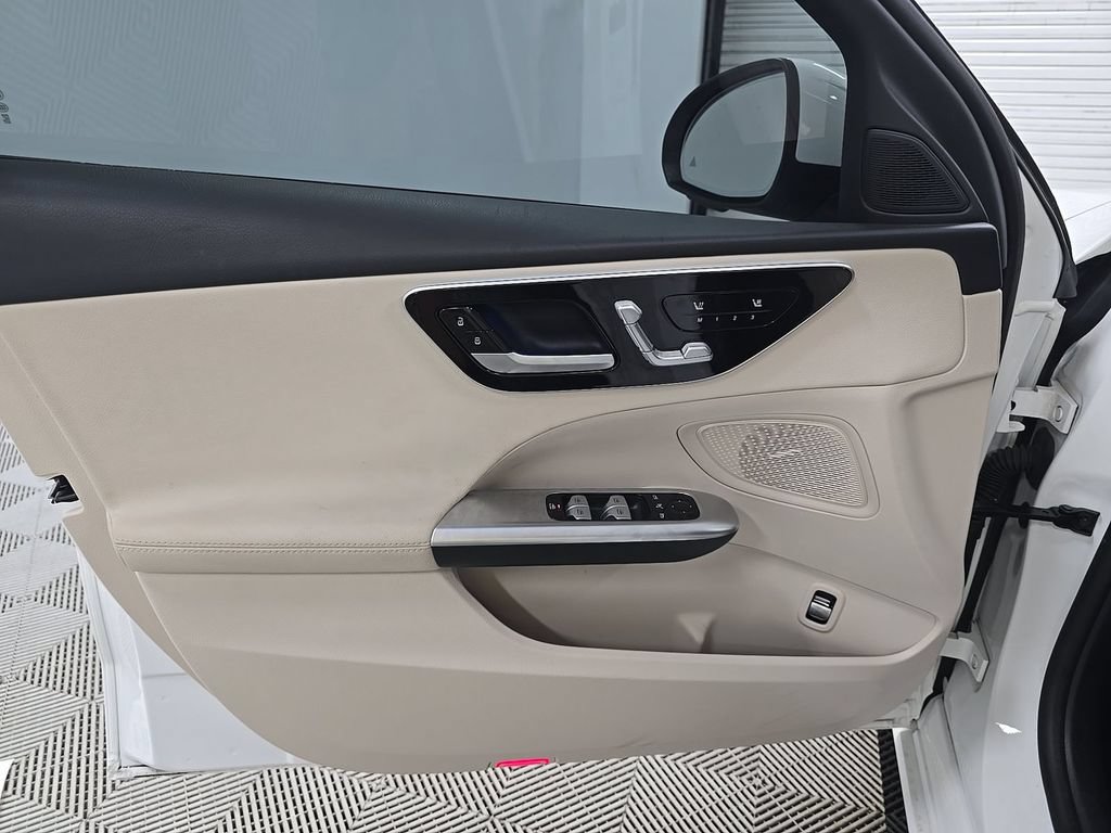 Certified 2024 Mercedes-Benz C 300 Sedan image 9