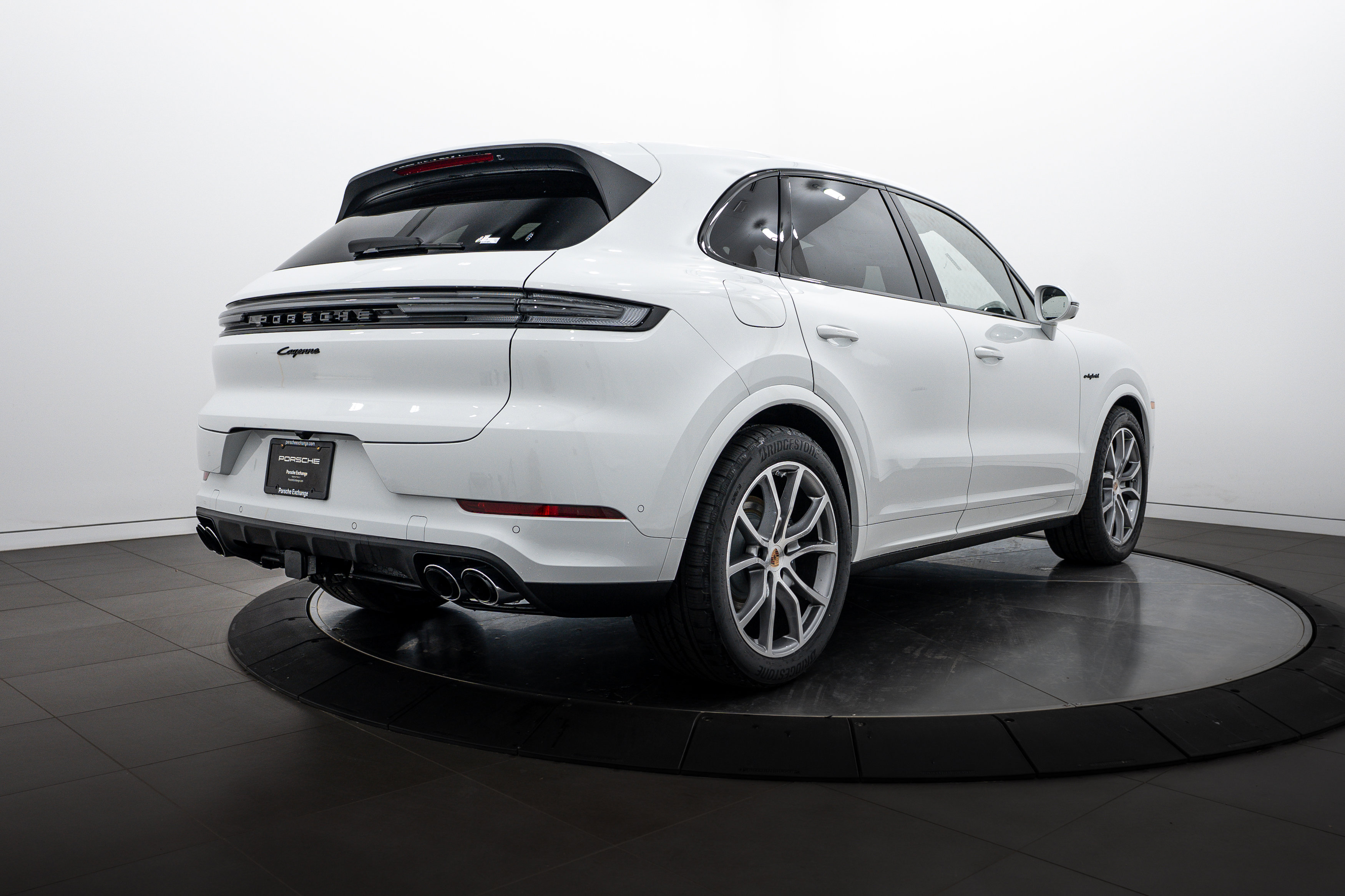 New 2026 Porsche Cayenne E-Hybrid image 7