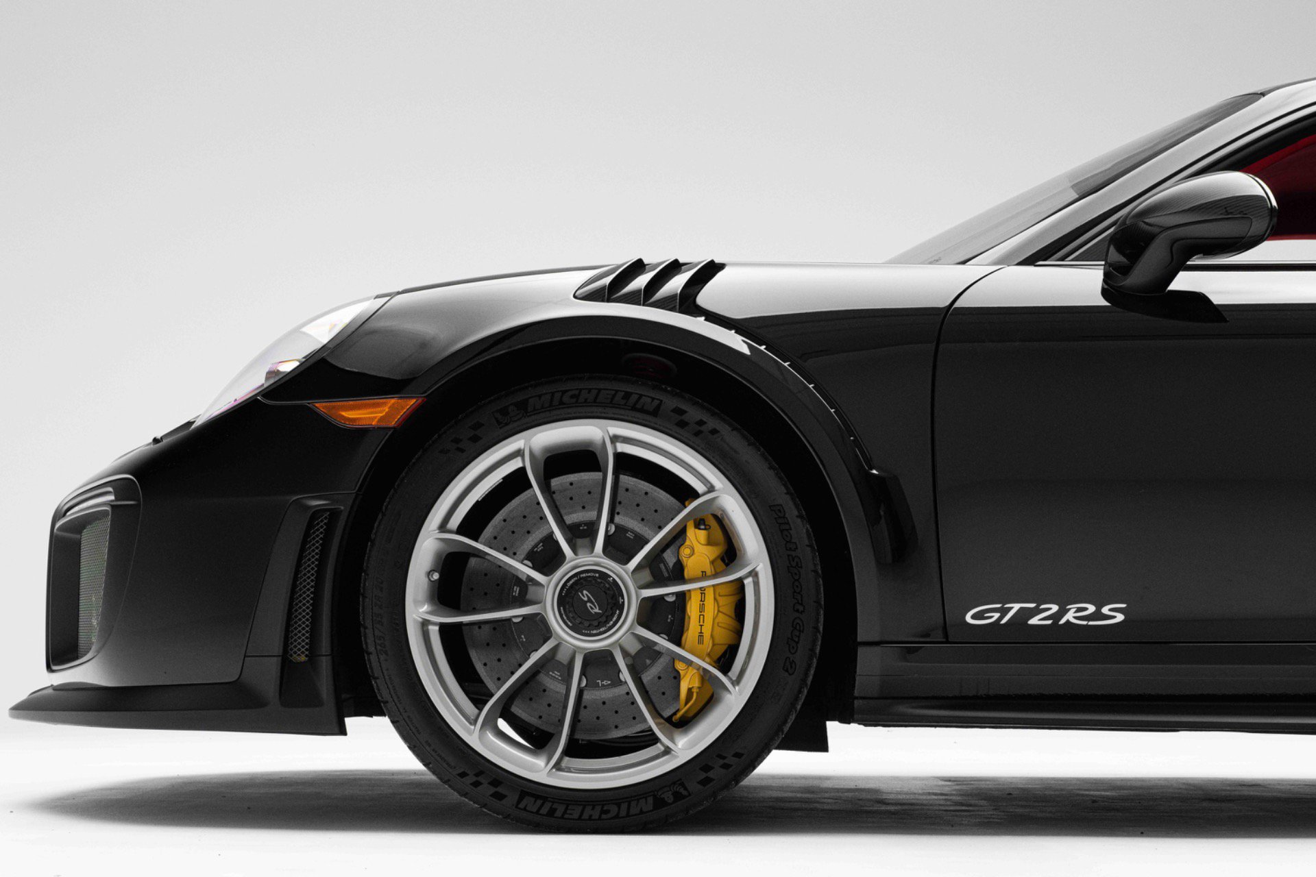 Used 2018 Porsche 911 GT2 RS RWD image 10