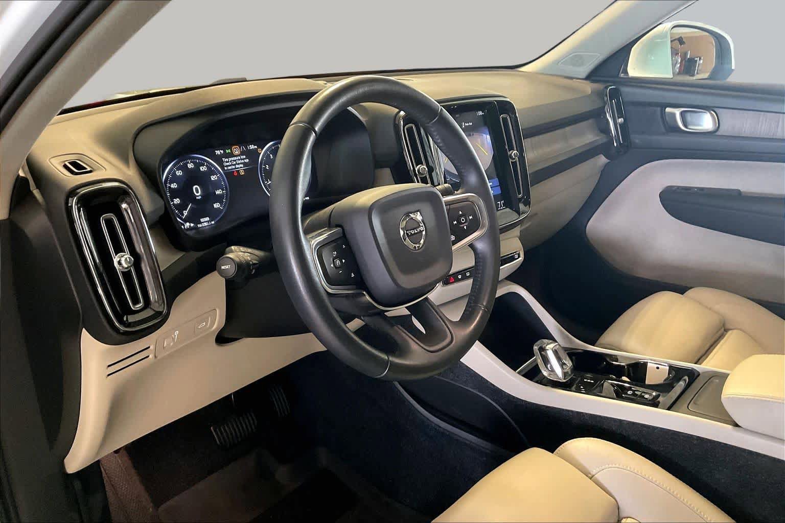 Used 2019 Volvo XC40 T5 Inscription AWD/4WD image 15