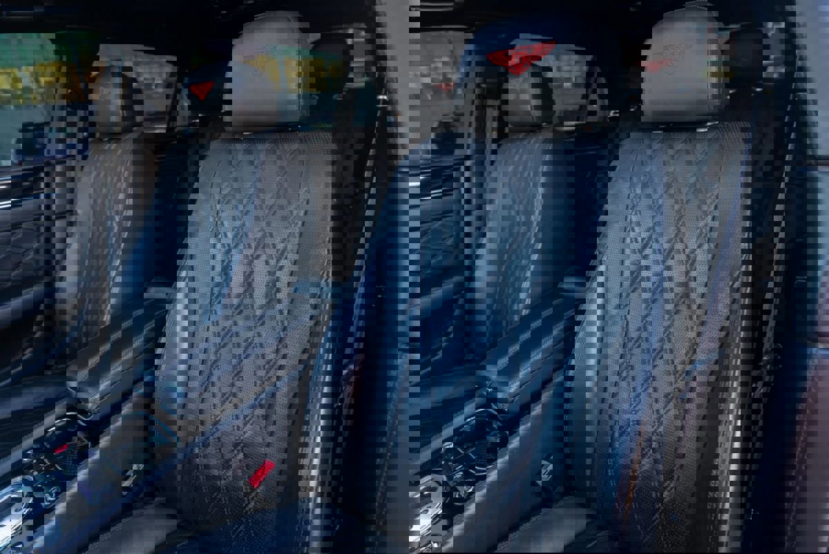 Used 2015 Bentley Flying Spur V8 image 99