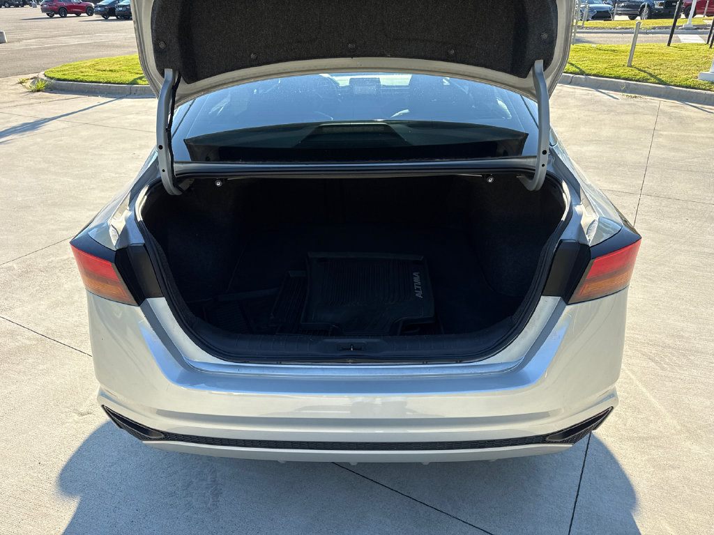 Used 2020 Nissan Altima 2.5 S FWD image 32