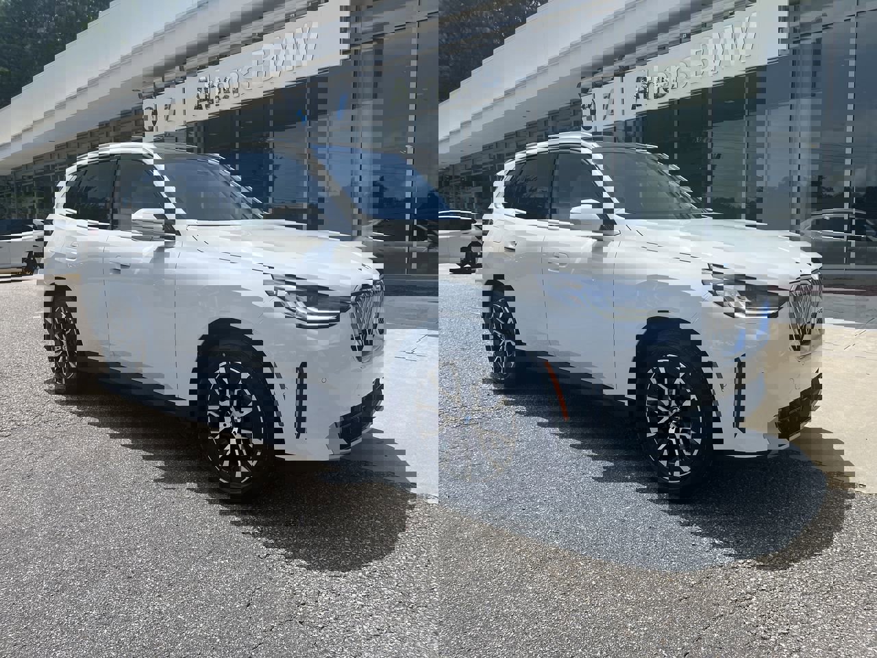 Used 2025 BMW X3 xDrive30i w/ Convenience Package image 2