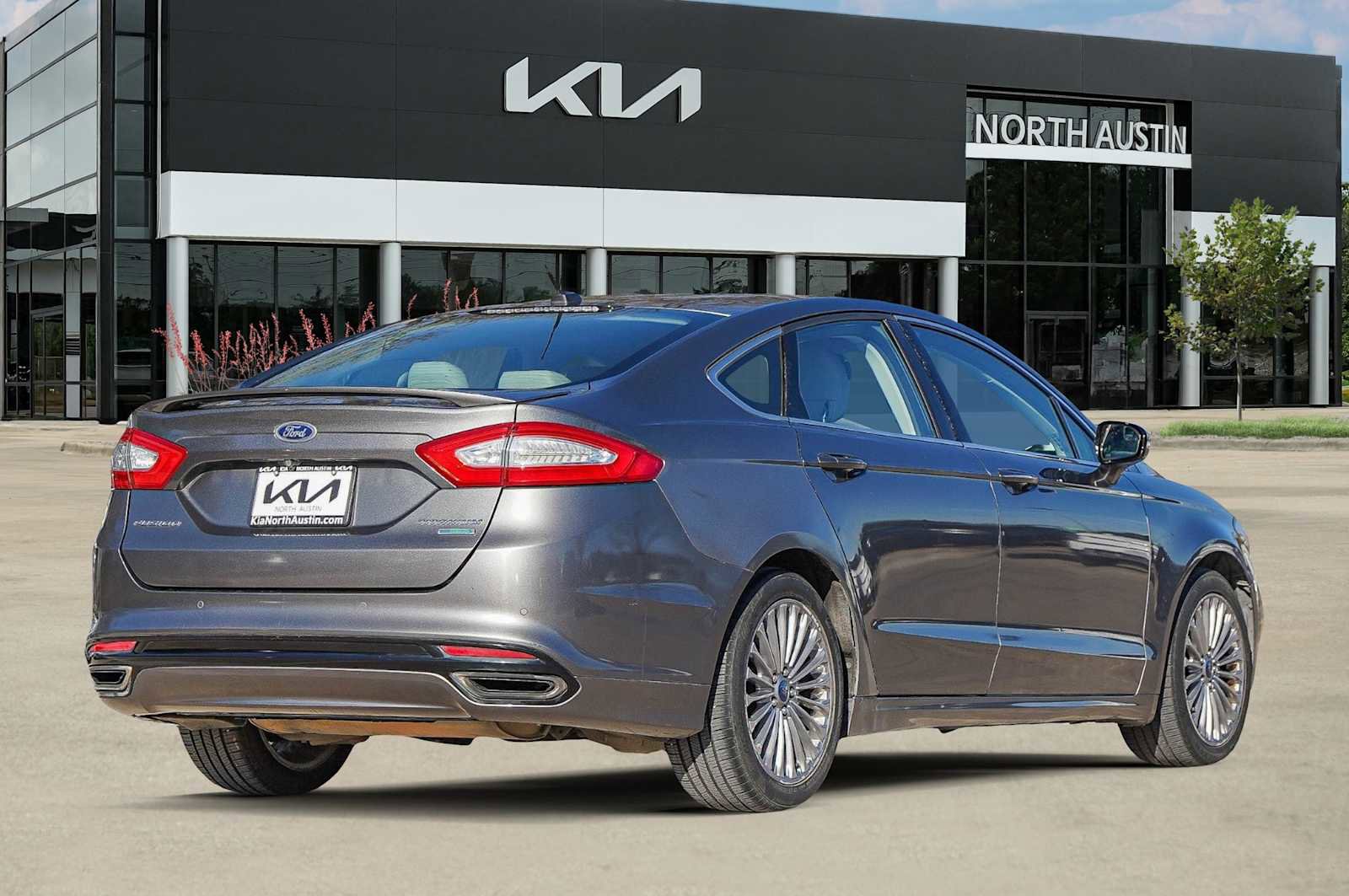 Used 2014 Ford Fusion Titanium image 6