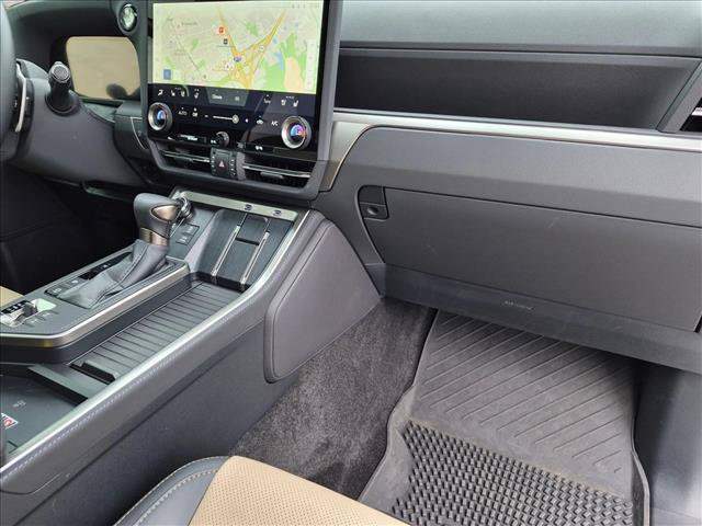 Used 2025 Lexus GX 550 AWD/4WD image 22
