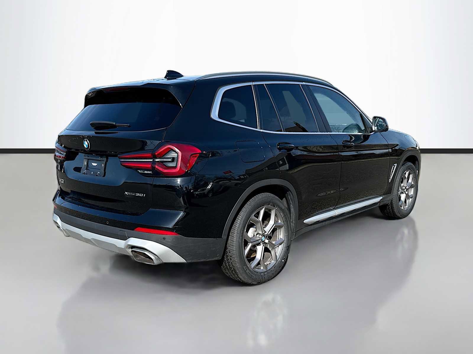 Certified 2022 BMW X3 xDrive30i w/ Convenience Package w/ZPA image 3