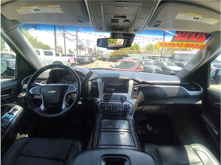 Used 2019 Chevrolet Suburban Premier AWD/4WD image 6