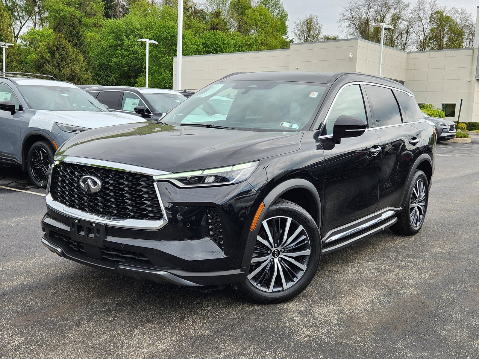 Certified 2023 INFINITI QX60 Autograph AWD/4WD image 1