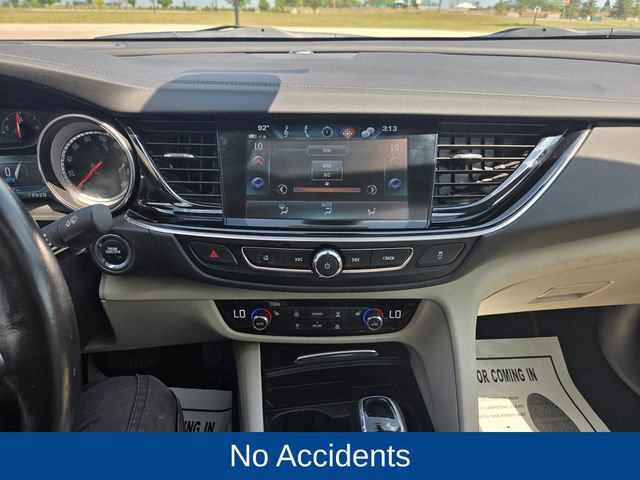 Used 2018 Buick Regal Essence w/ Driver Confidence Package #1 AWD/4WD image 28