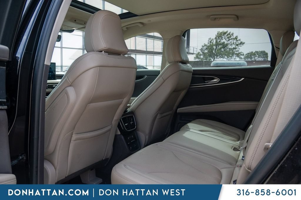 Used 2022 Lincoln Nautilus Reserve AWD/4WD image 21