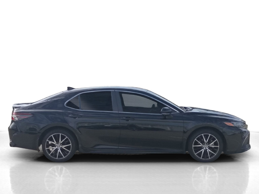 Used 2024 Toyota Camry SE FWD image 4