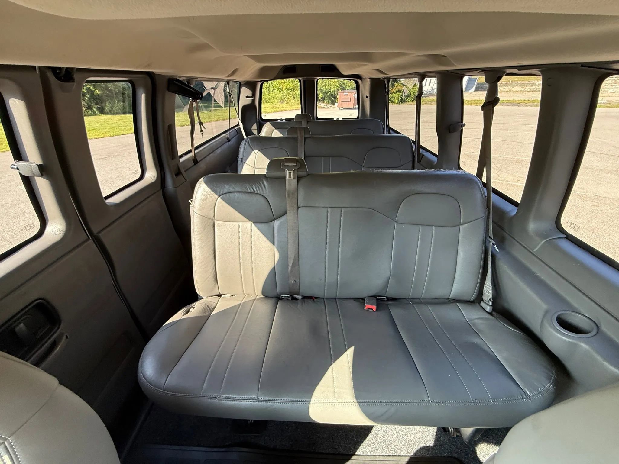 Used 2015 GMC Savana 3500 LT w/ LT Preferred Equipment Group image 20