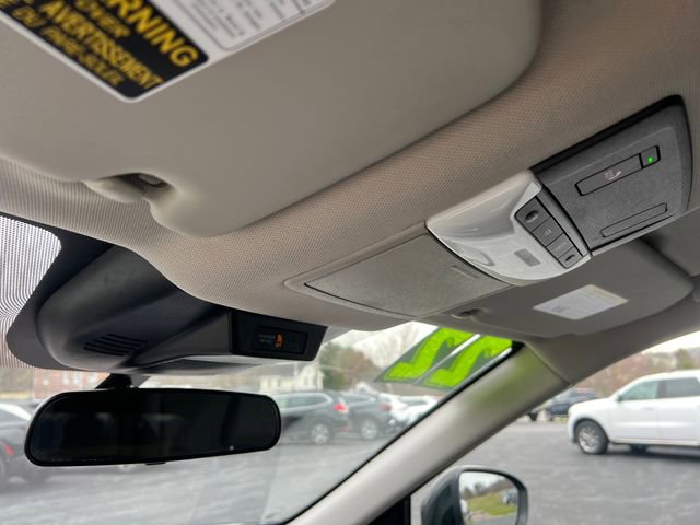 Used 2022 Nissan Rogue SV image 30