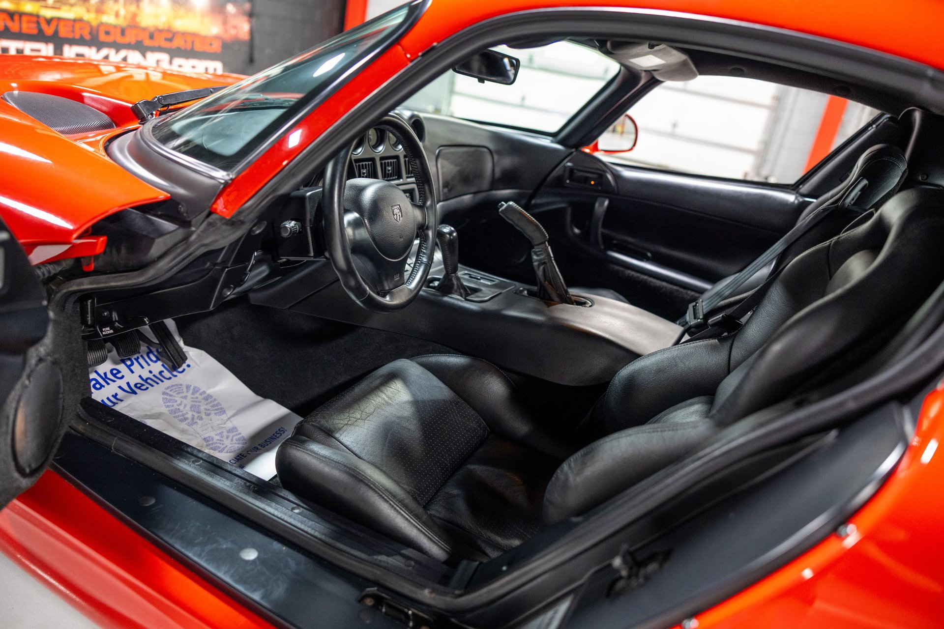 Used 1997 Dodge Viper GTS RWD image 36