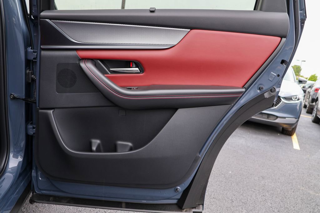 Used 2025 MAZDA CX-70 3.3 Turbo S w/ Premium Package image 34