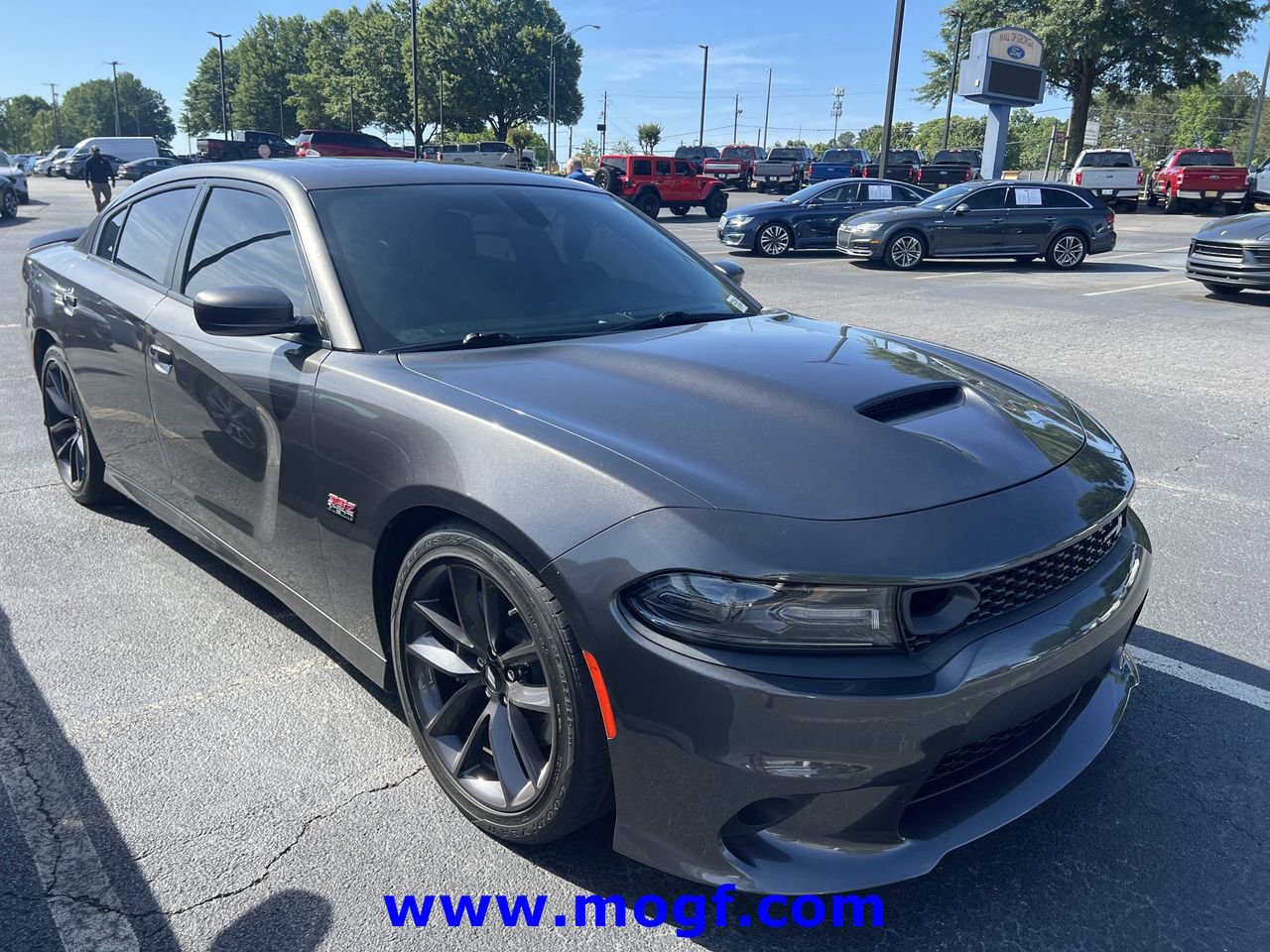 Used 2019 Dodge Charger Scat Pack w/ Plus Group RWD image 4