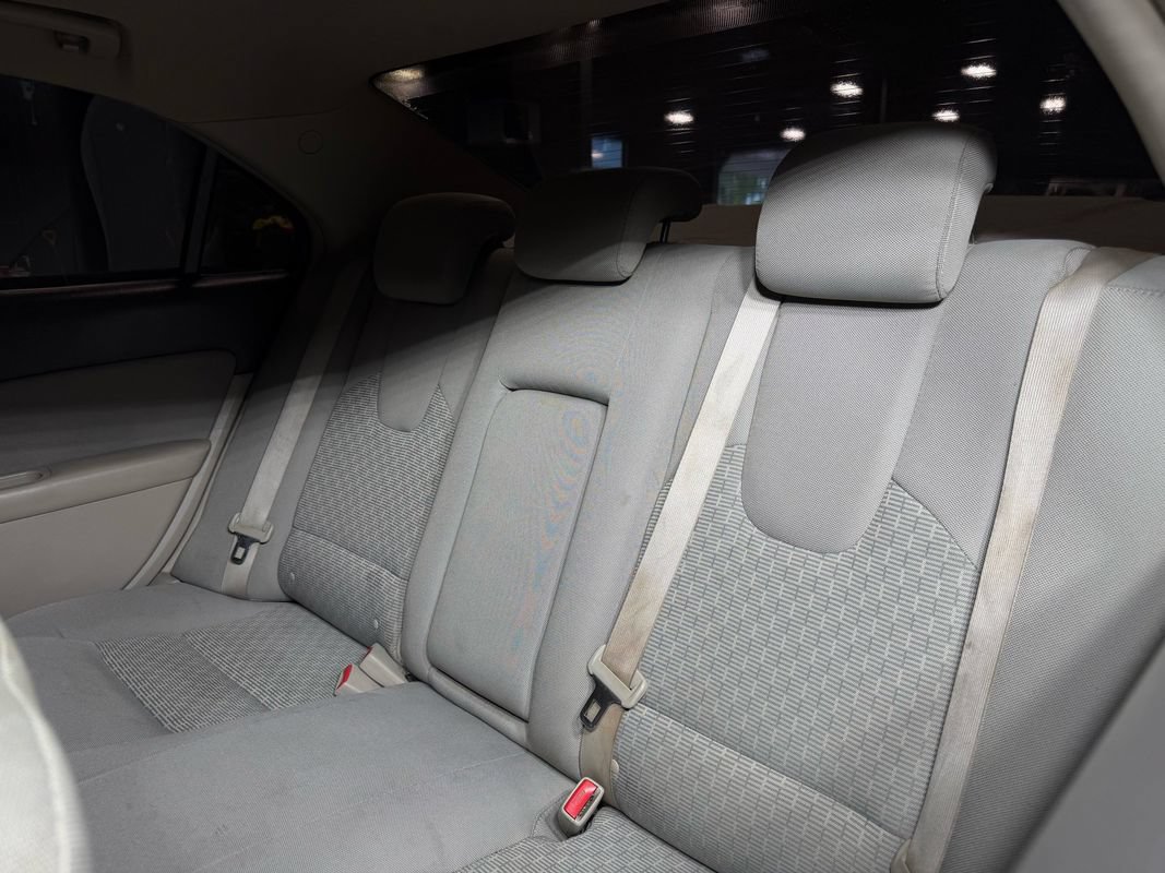 Used 2010 Ford Fusion SE FWD image 16